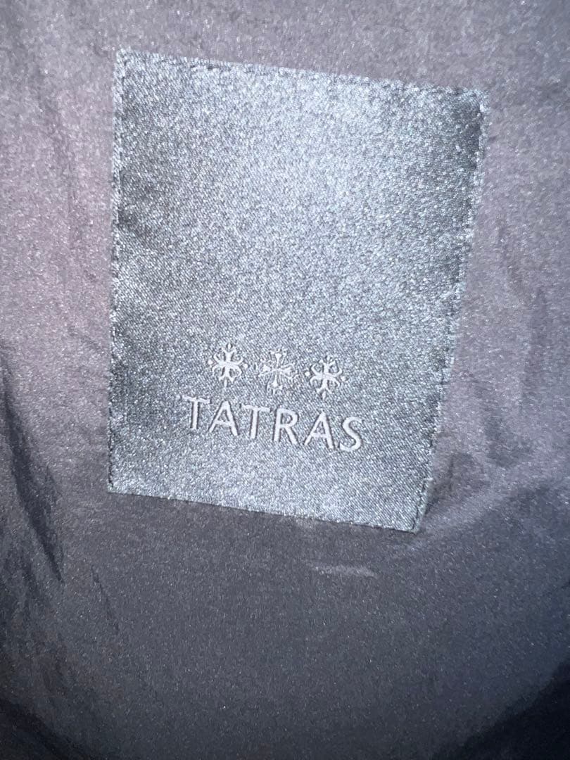 TATRAS ブラックヴァレナダウン