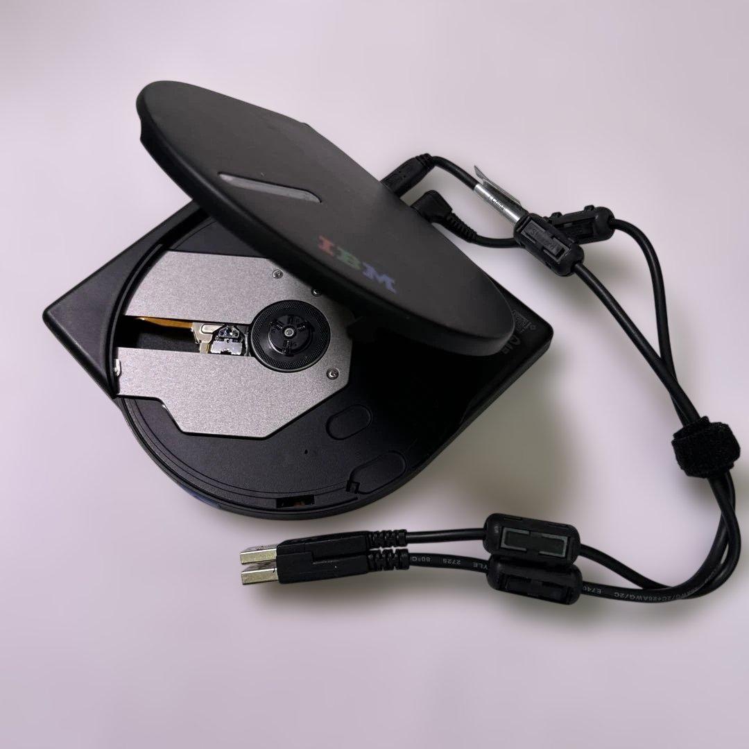 動作品 ビンテージ IBM ThinkPad X40 背面傷あり オマケ付き