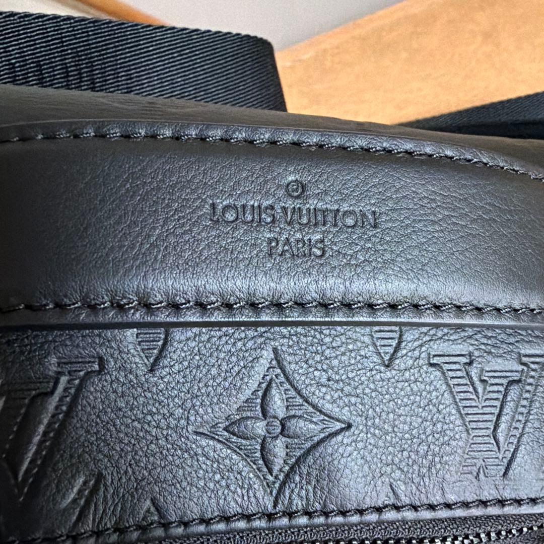 LOUIS VUITTON ルイヴィトン