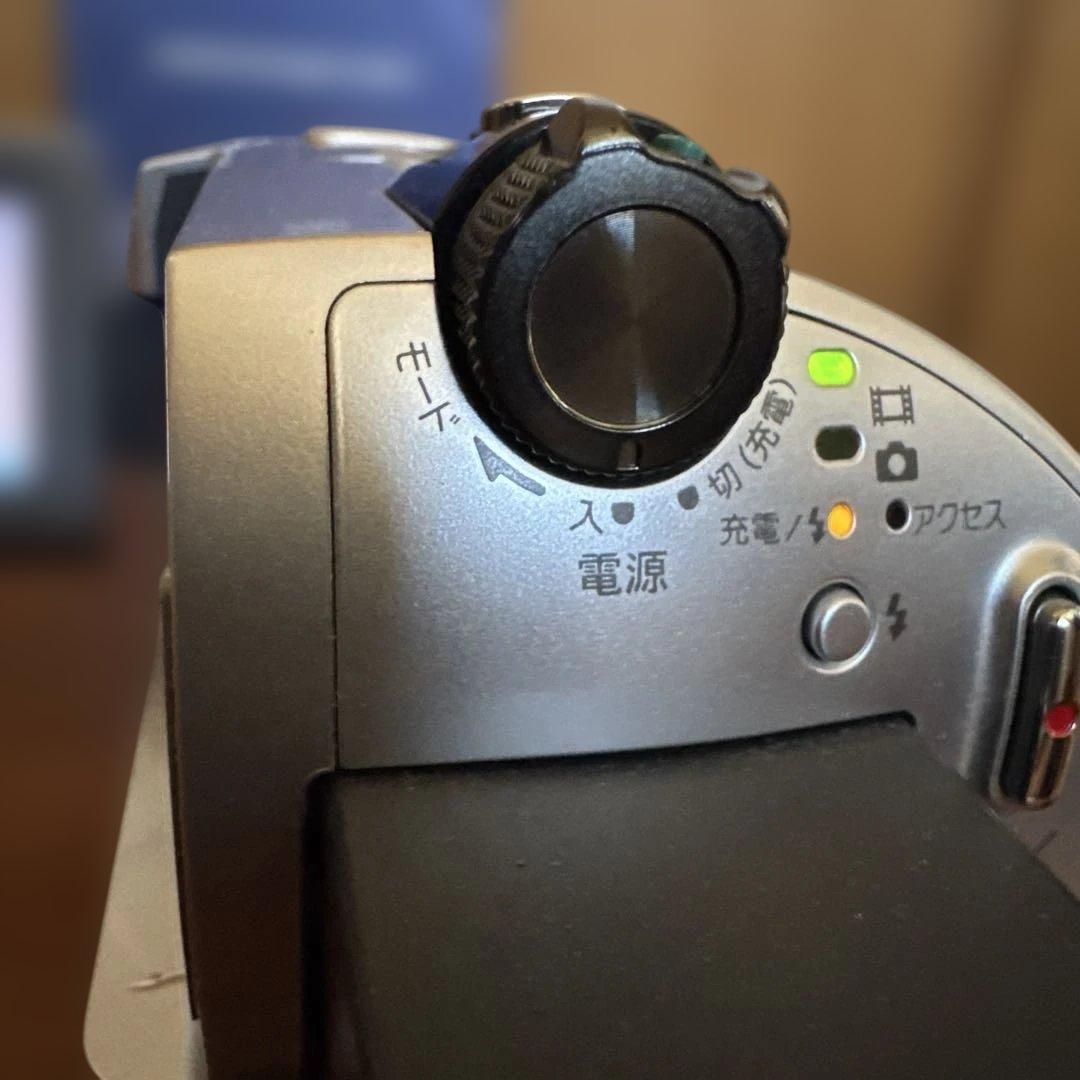 SONY Handycam　DCR-SR300