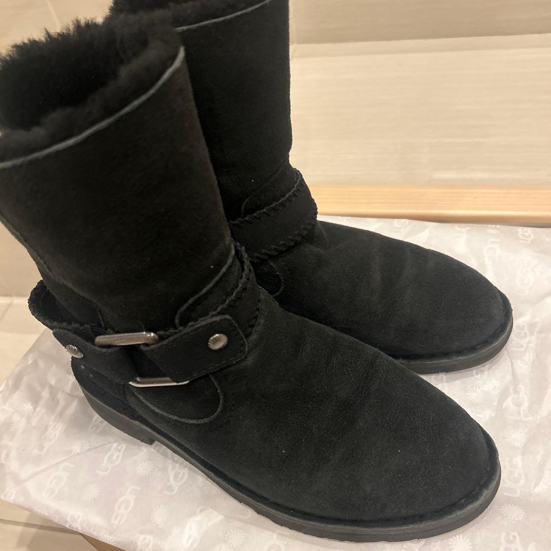 UGG ブラック ファー付きショートブーツ　24㎝