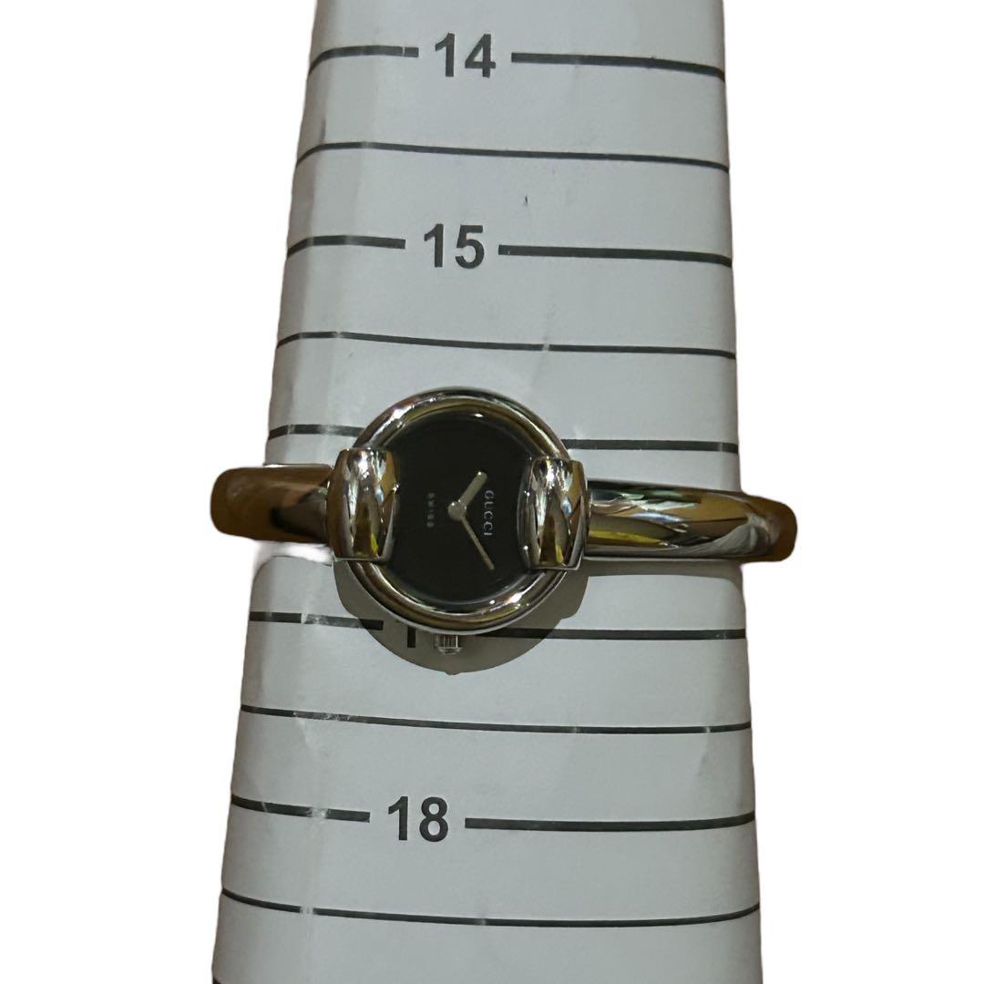 【極美品】GUCCIグッチ 稼働 レディース腕時計 バングル 箱付き1400L