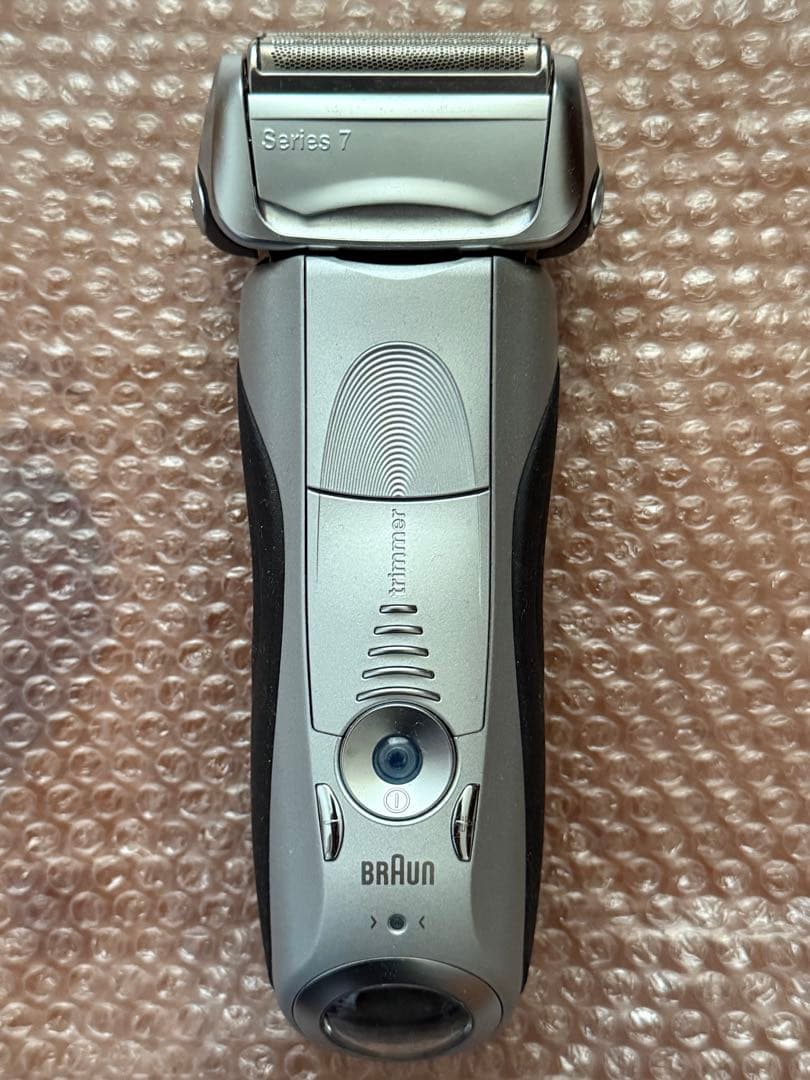 タイムセール中❗️21時まで限定 超お得‼️Braun メンズシェーバー