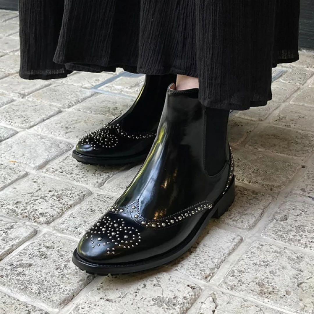 ♡ひめ８♡ アルテサノス　スタッズ付き黒レザーサイドゴアブーツ