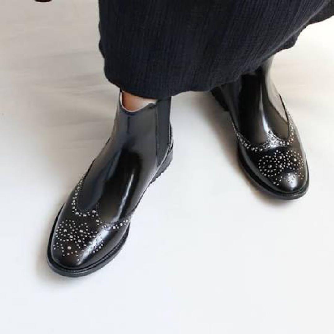 ♡ひめ８♡ アルテサノス　スタッズ付き黒レザーサイドゴアブーツ