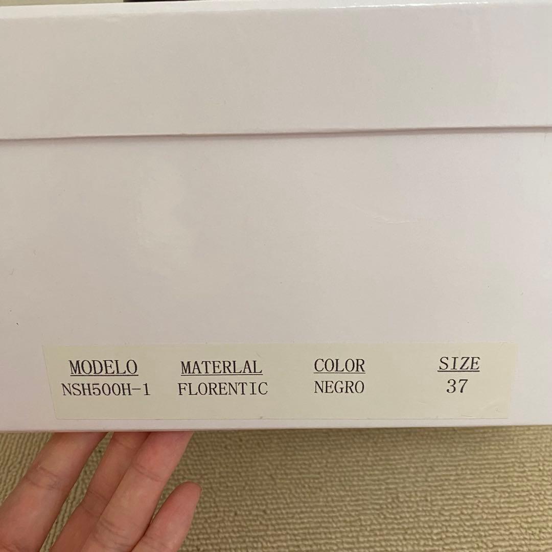 ♡ひめ８♡ アルテサノス　スタッズ付き黒レザーサイドゴアブーツ