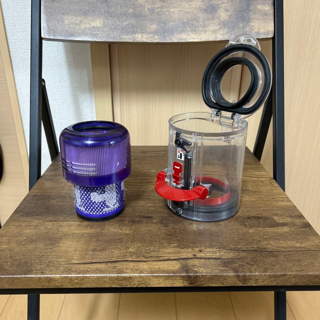 dyson ダイソン　SV18 純正スタンド付　現状品