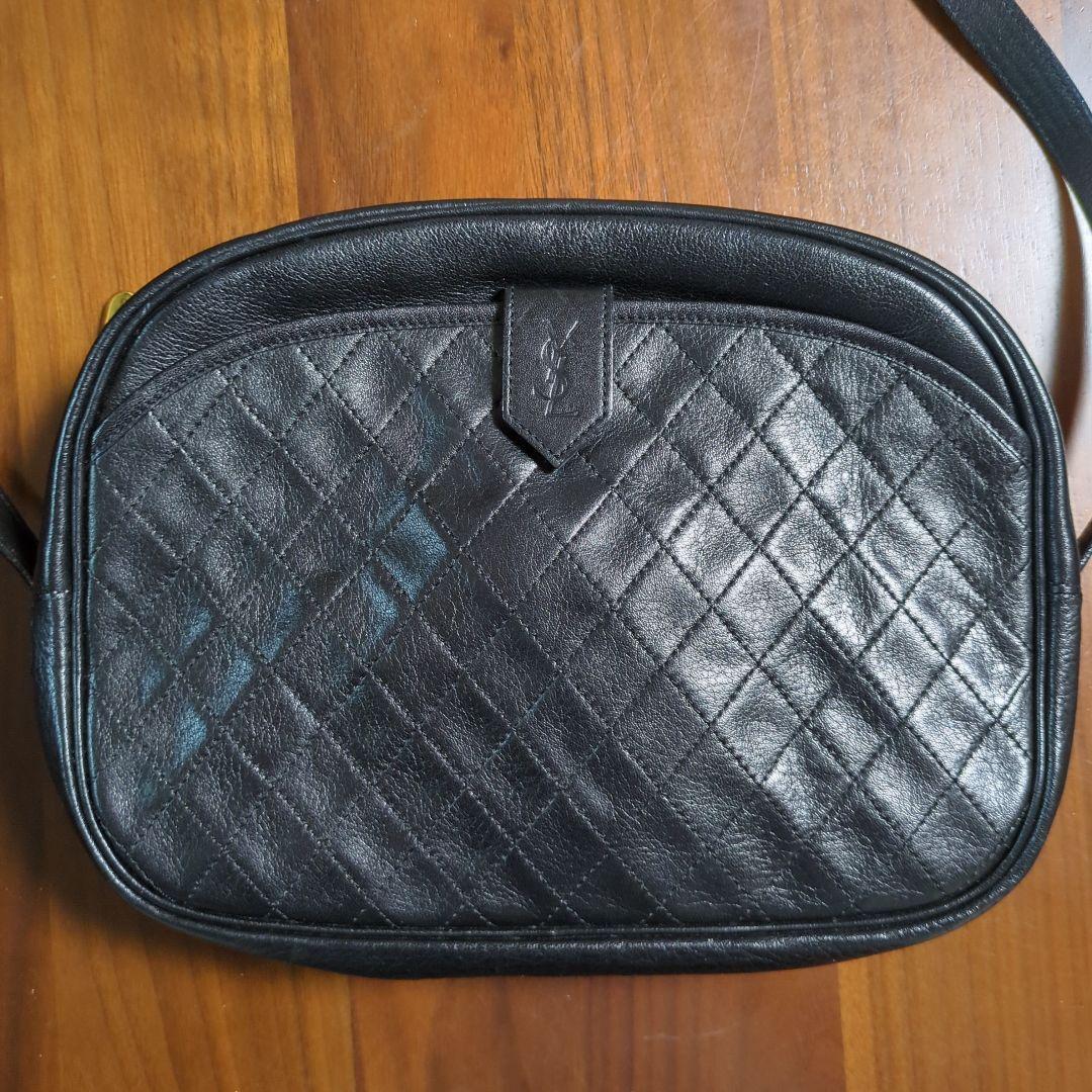 【極美品】イブサンローラン キルティングショルダーバッグ レザー 斜め掛け 黒