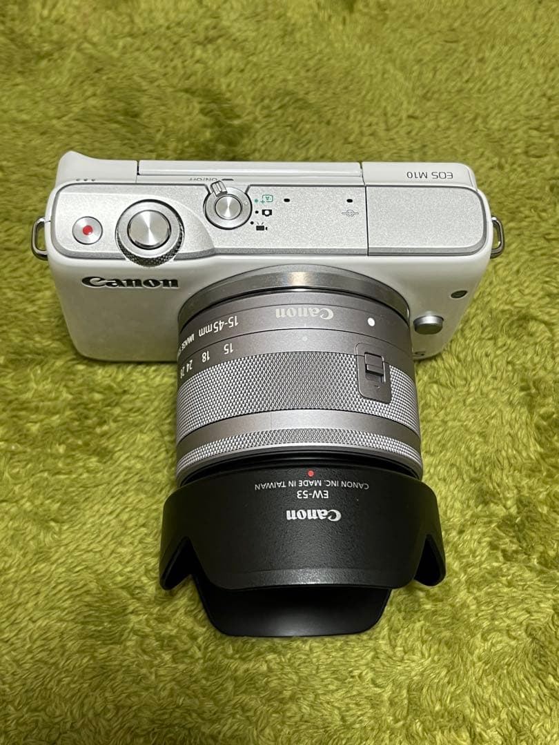 【極美品】Canon EOS M10 15-45mmレンズ付き おまけあり