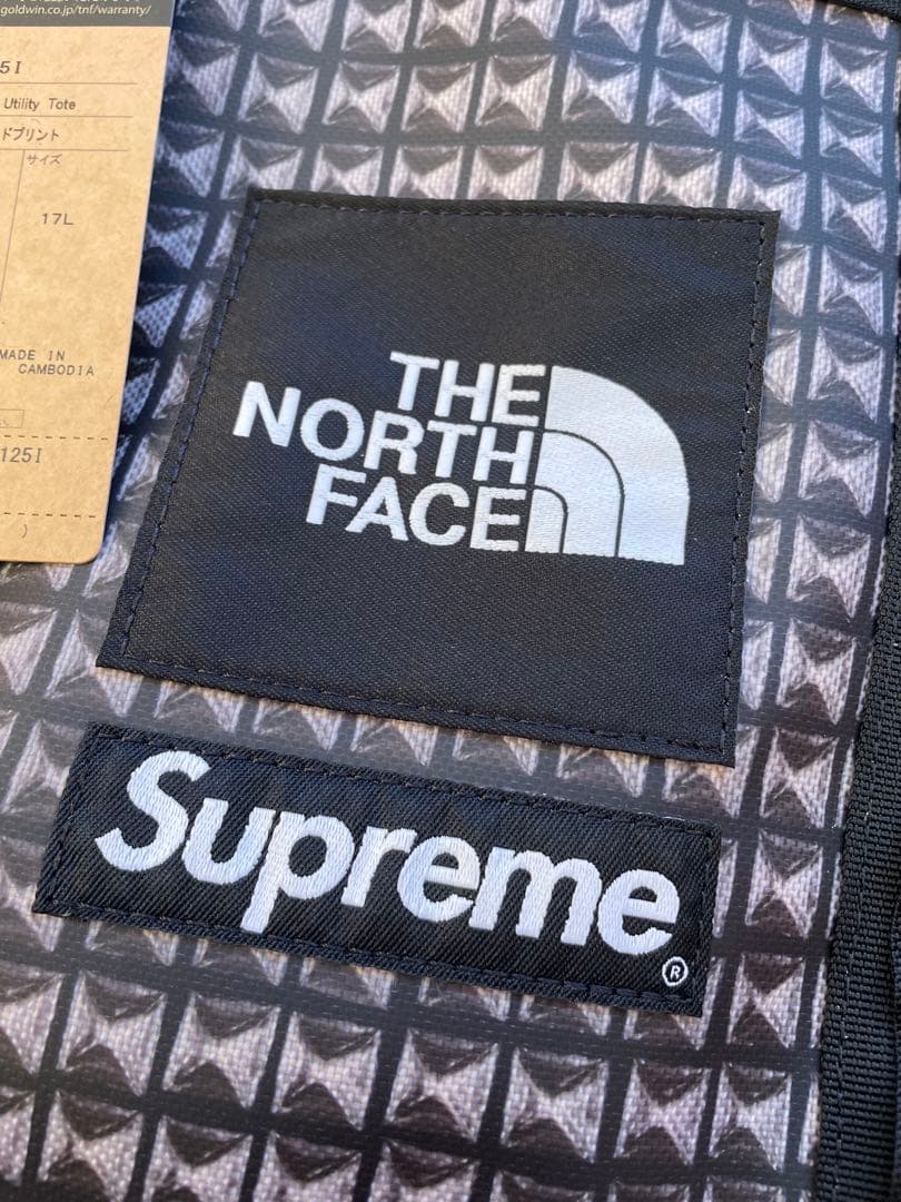 SUPREME × THE NORTH FACE トートバック