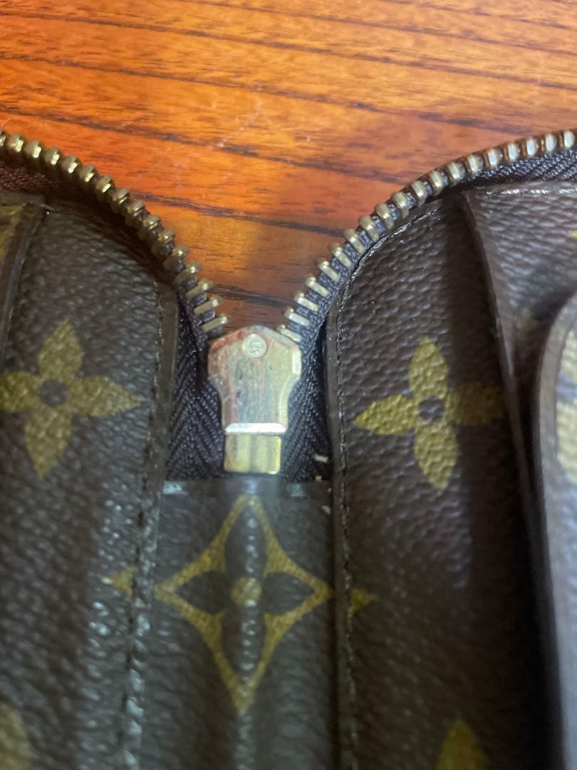 LOUIS VUITTON ルイヴィトン トラベラーズケース　セカンドバッグ