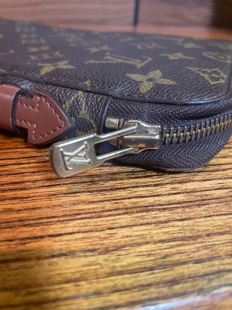 LOUIS VUITTON ルイヴィトン トラベラーズケース　セカンドバッグ