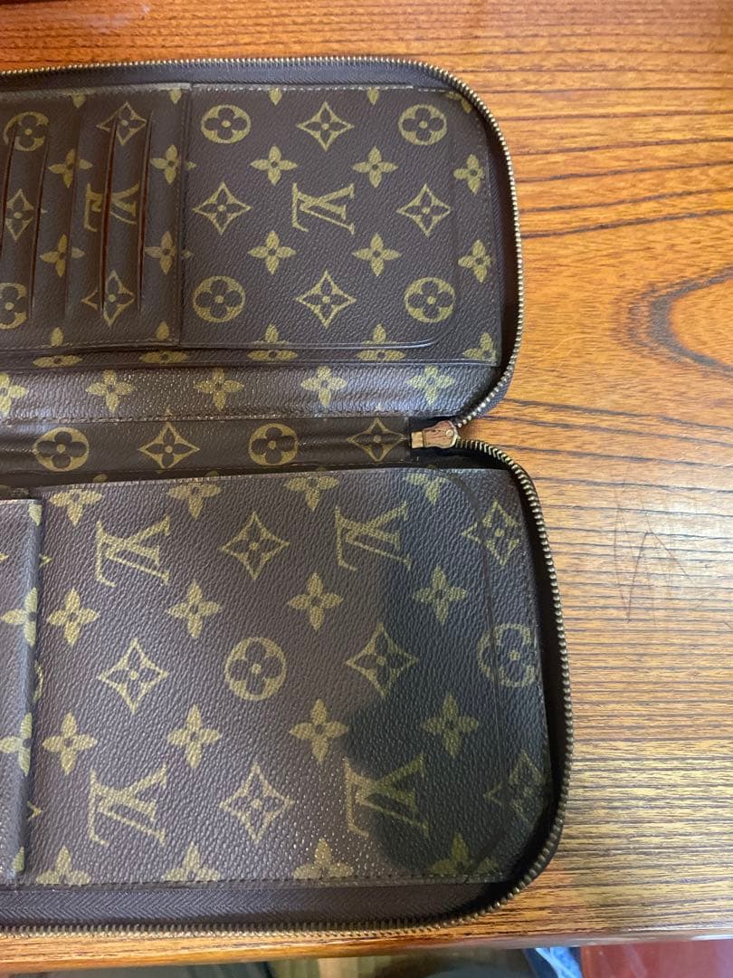 LOUIS VUITTON ルイヴィトン トラベラーズケース　セカンドバッグ