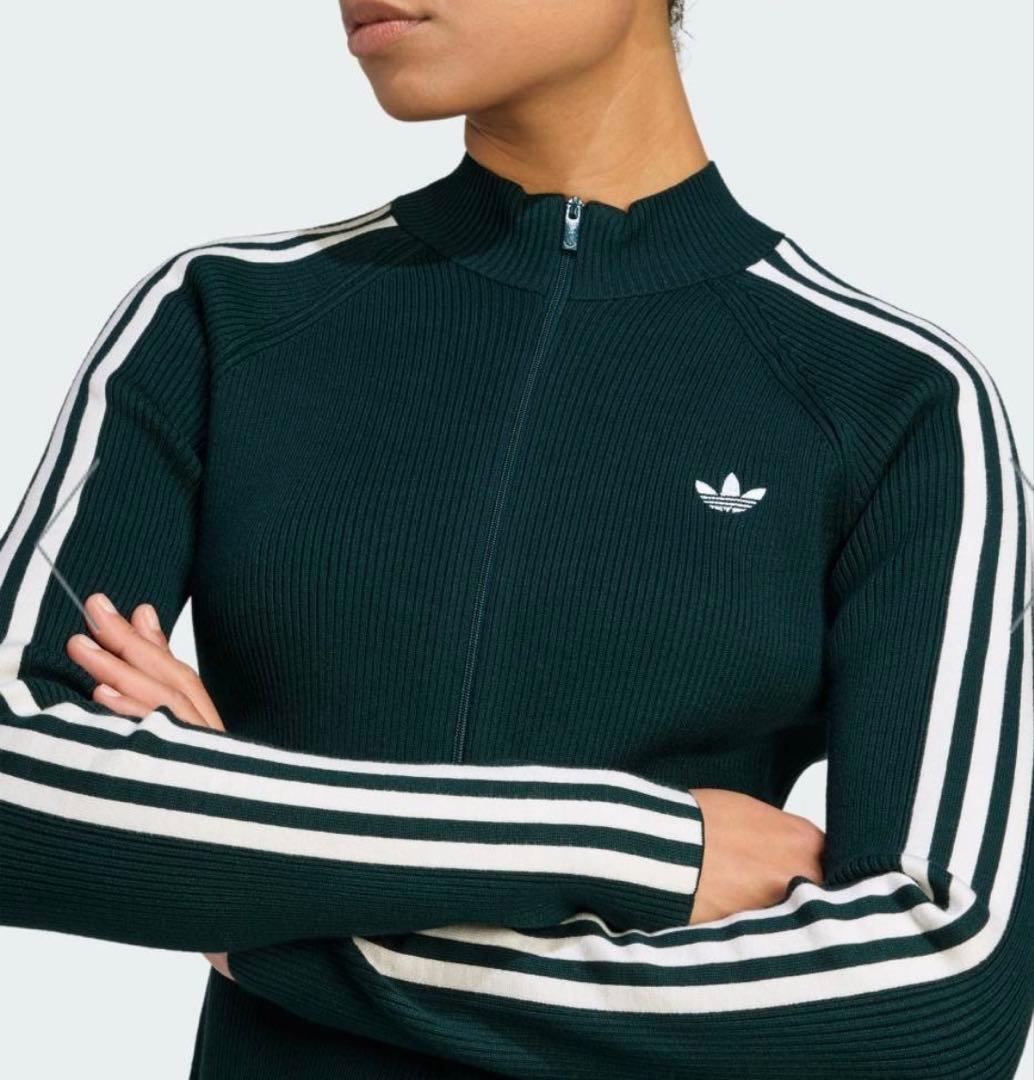 アディカラースリーストライプススリムニット トラックトップ　adidas