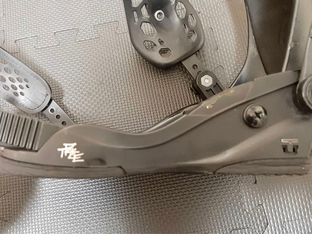 UNION　STRONGER　ビンディング　ユニオン　ストロンガー　スノーボード