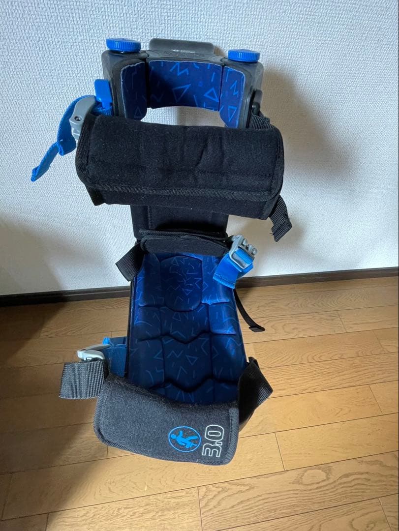 ぴよ iWALK! 3.0 膝用松葉杖 ハンズフリー松葉杖