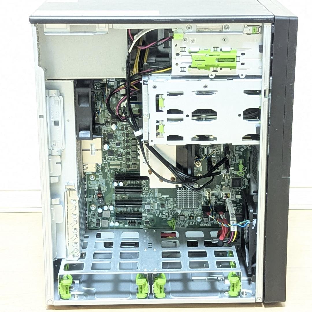 サーバー Fujitsu PRIMERGY TX1310 M5; 8GB; RAID1