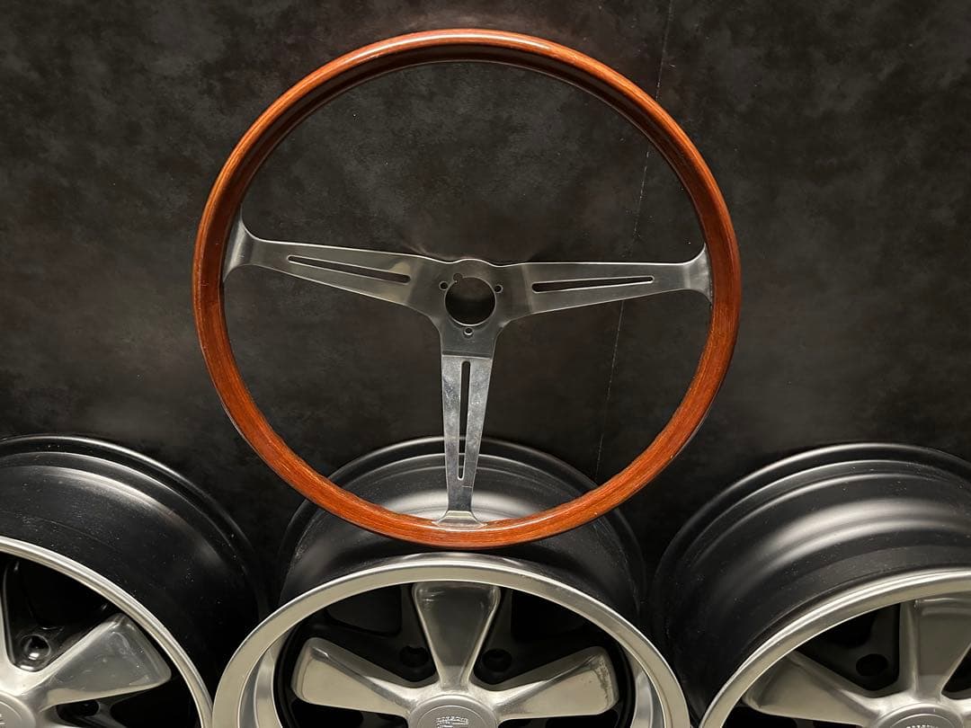 空冷vw 希少品　EMPI製GTステアリングホイール