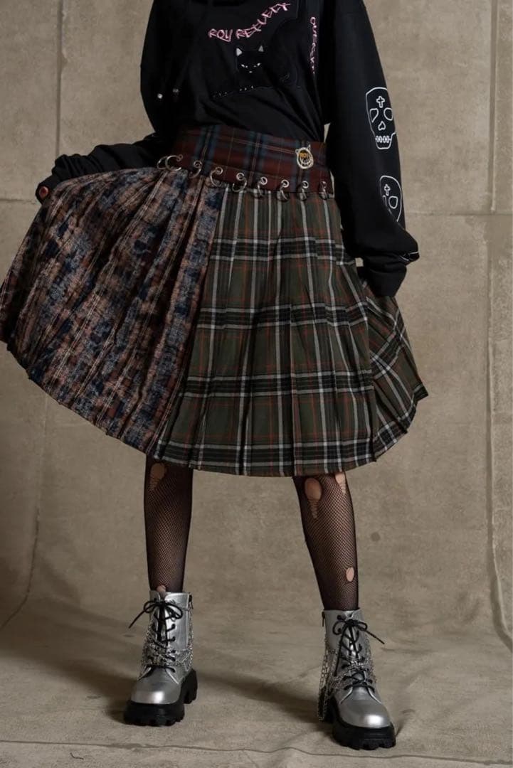 ROY reflect overjoy プリーツチェックスカート LiSA