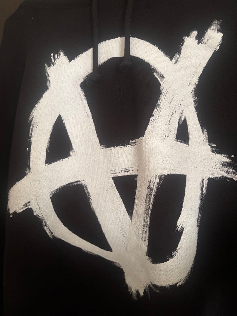 ヴェトモンダブルanarchyパーカー