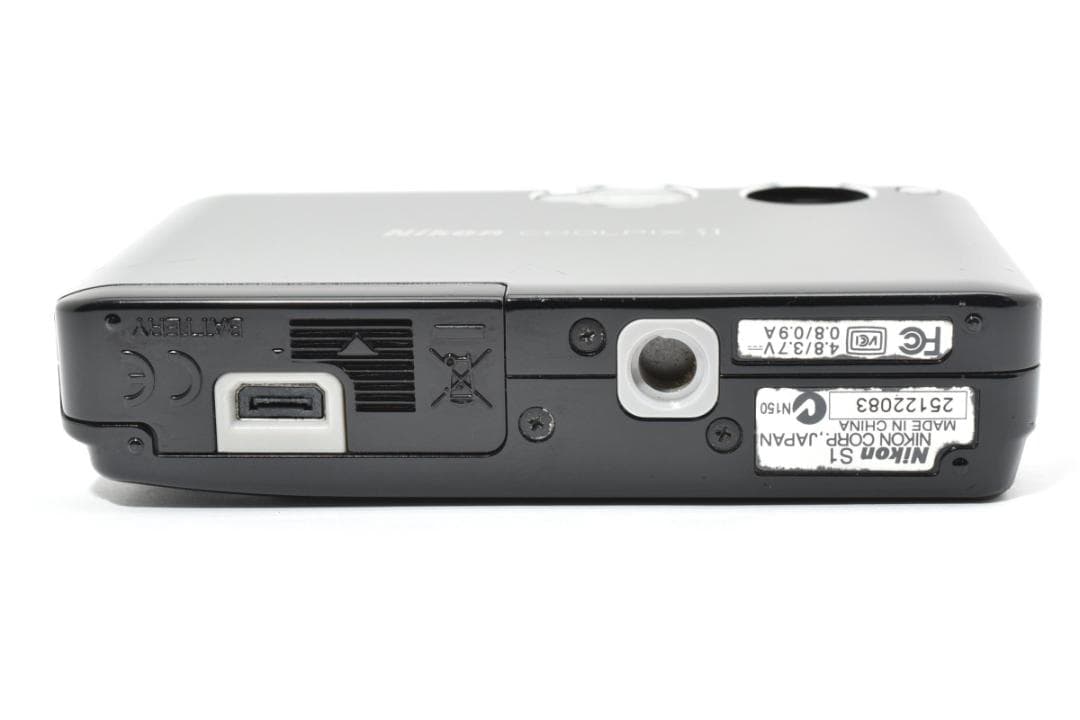 《 美品 》　ニコン　Nikon COOLPIX S1 ブラック　動作確認済