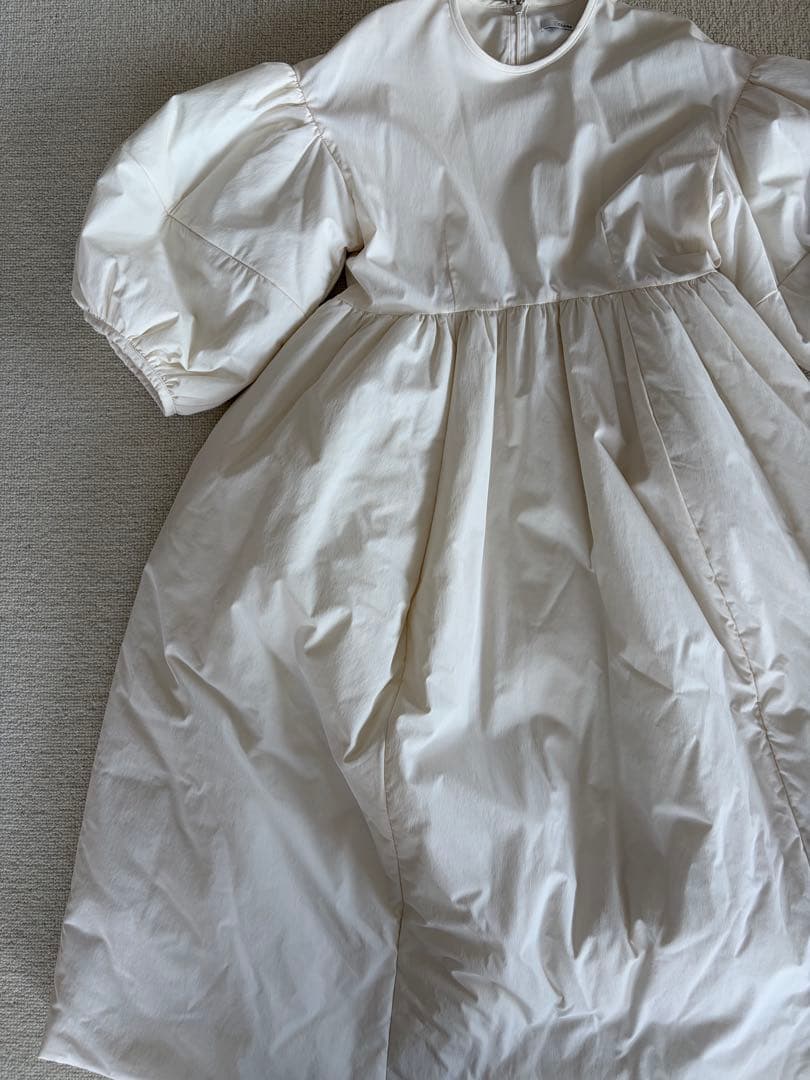 CLANE ホワイト 半袖 パフスリーブワンピース