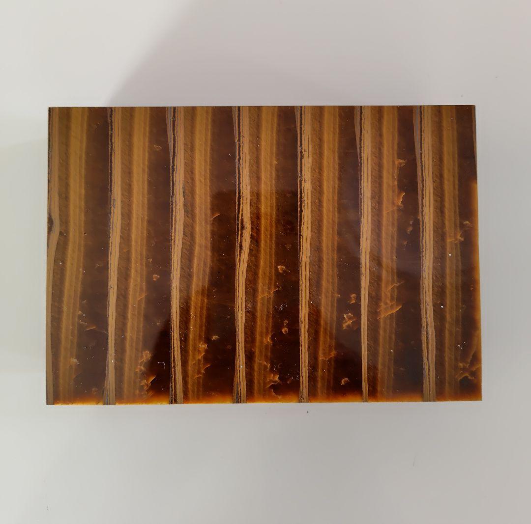 希少なタイガーアイ、虎目石の小筥