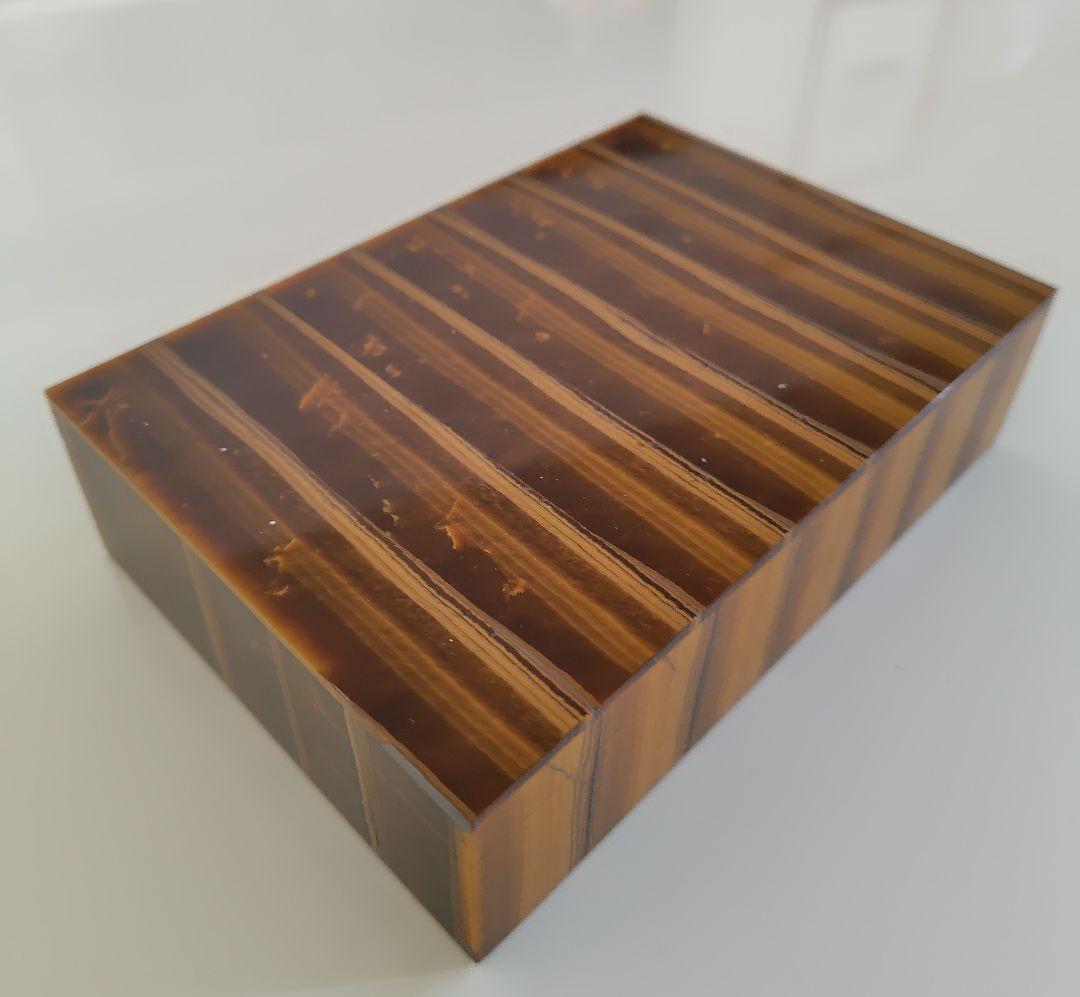 希少なタイガーアイ、虎目石の小筥