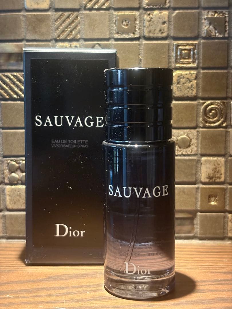 ディオール　ソヴァージュ　オードゥトワレ　30ml