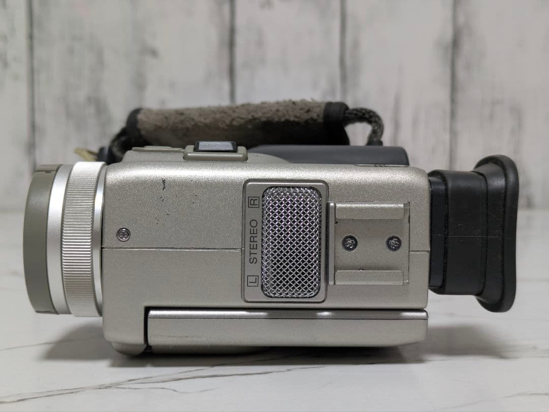 SONY　DCR-PC10　MiniDV対応　ビデオカメラ　希少