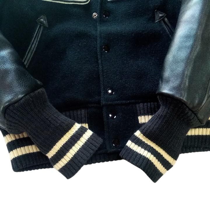 東洋 CLOVER LEAF クローバーリーフ 袖革 スタジャン 黑