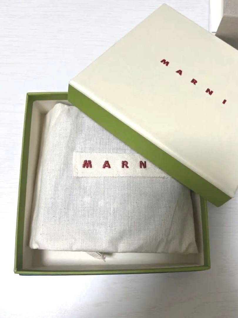 【SALE】MARNI ブラック ケース