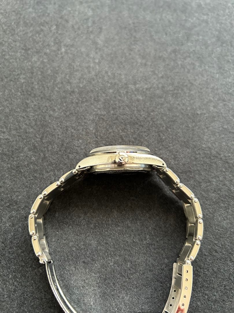 WMT ブラックアナログ時計