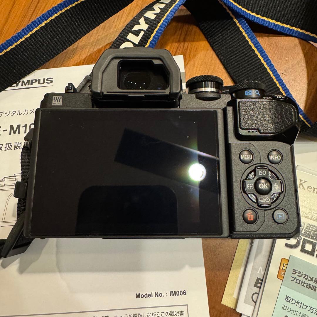 【値下げ〜1/5まで】【美品】オリンパス e-10 markⅢダブルズームキット