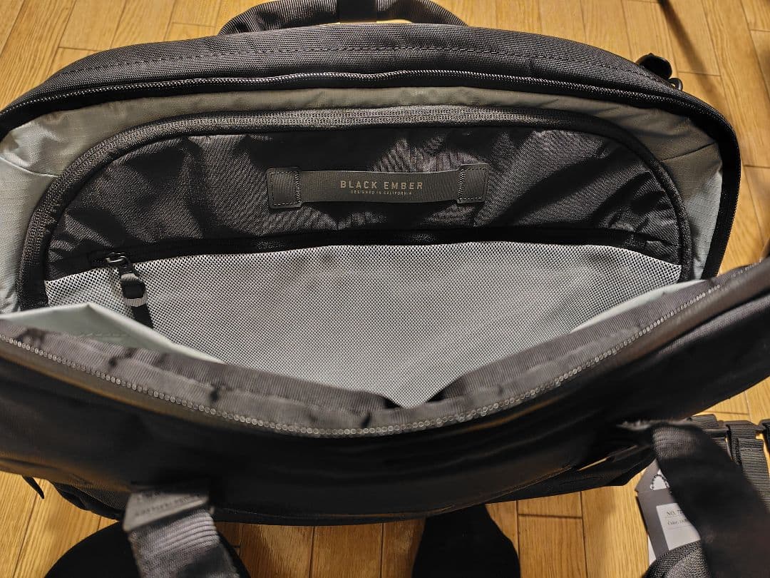 BLACK EMBER FORGE30 現行 未使用 ショルダーストラップ等あり