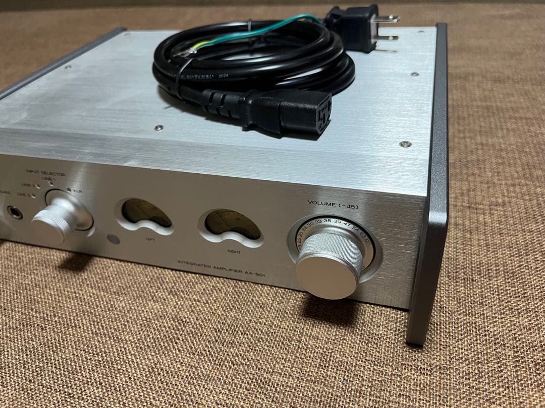 TEAC プリメインアンプ　AX-501 アコリバ電源線付き　☆