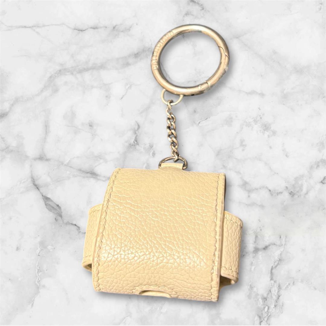 【希少性】BALENCIAGA AirPods proケース　ホワイト　クリーム