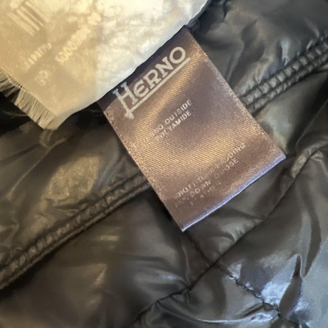 HERNO ダウン レディース M 美シルエット 濃紺 正規品 上品 軽量ラスト