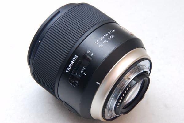 明るい TAMRON SP 35mm F1.8 Di VC USD