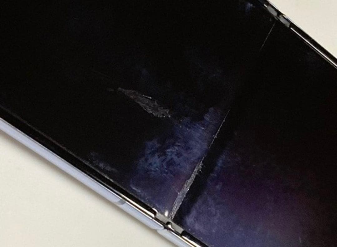 ジャンクGalaxy Z Flip 4 5G SM-F721N 512GB