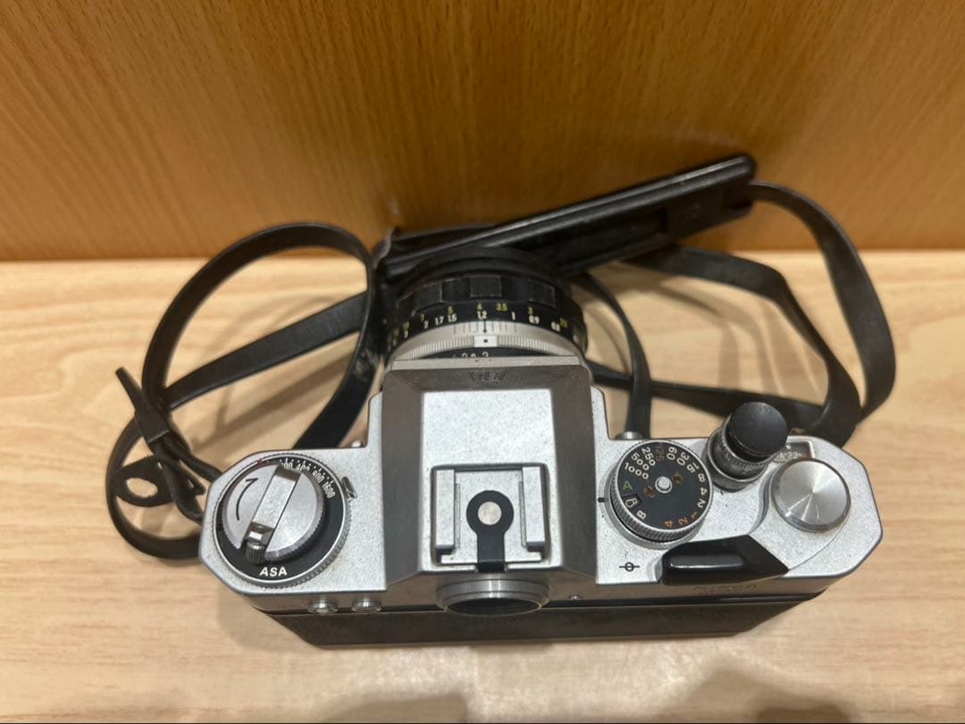 ニコマットEL + NIKKOR-H・C Auto フィルム一眼レフ カメラ