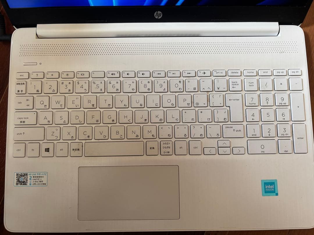 HP Pavilion ホワイトノートPC Intel