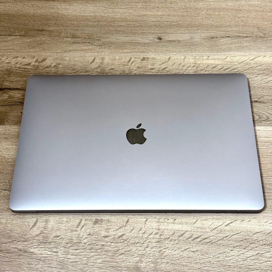 Apple MacBook Pro 16インチ 2019 16GB 512GB