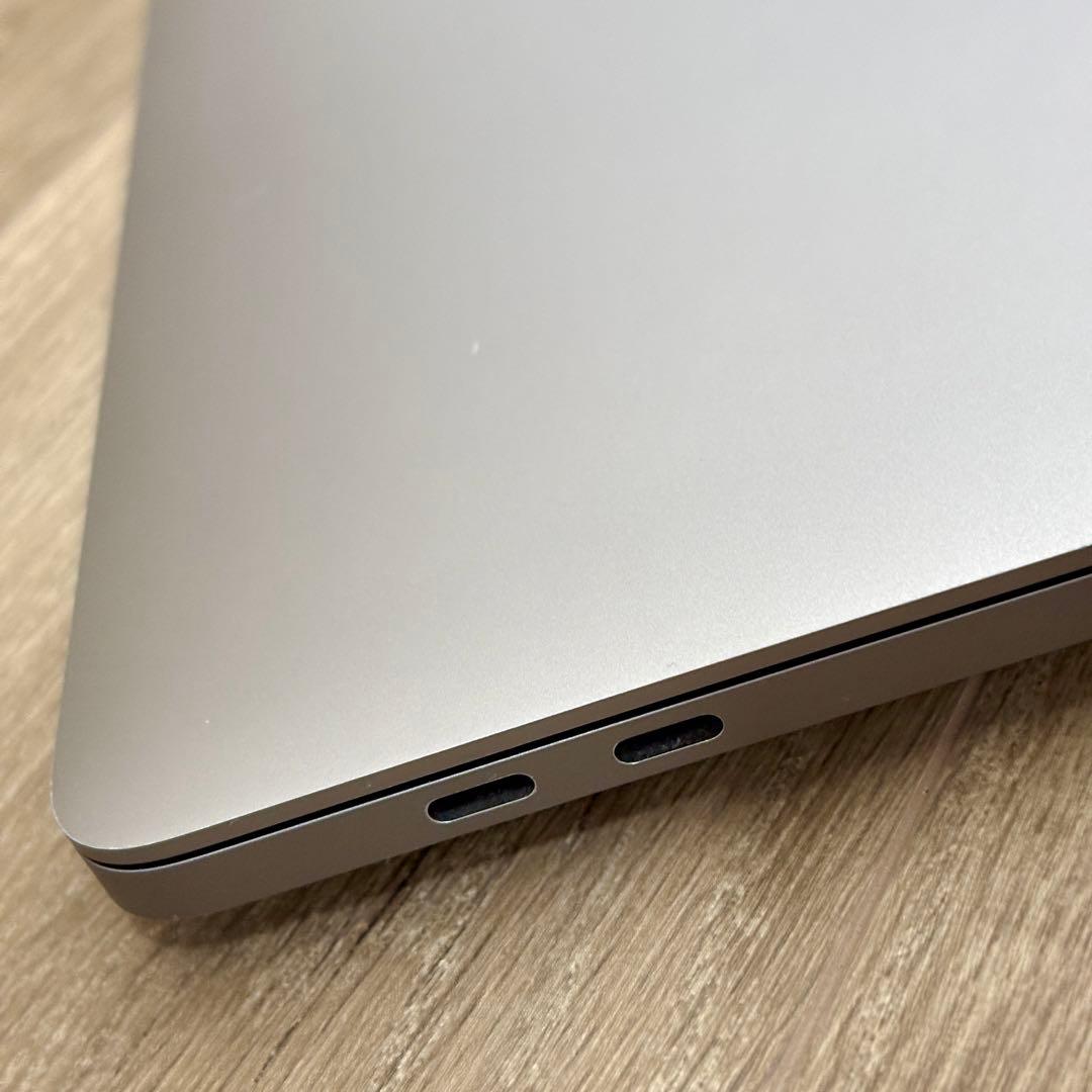 Apple MacBook Pro 16インチ 2019 16GB 512GB