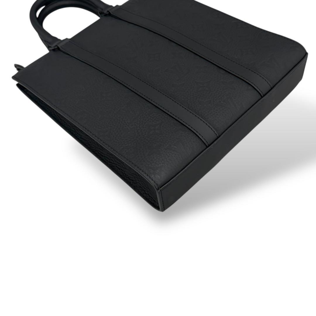 [新品同様] ルイヴィトン　トリヨン　サックプラ　クロス　ハンドバッグ　黒