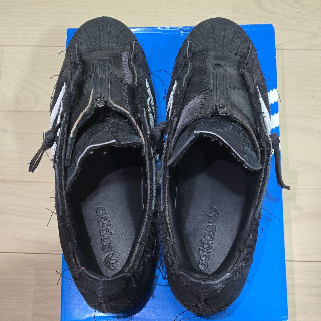 RECOUTURE × atmos × adidas Superstar