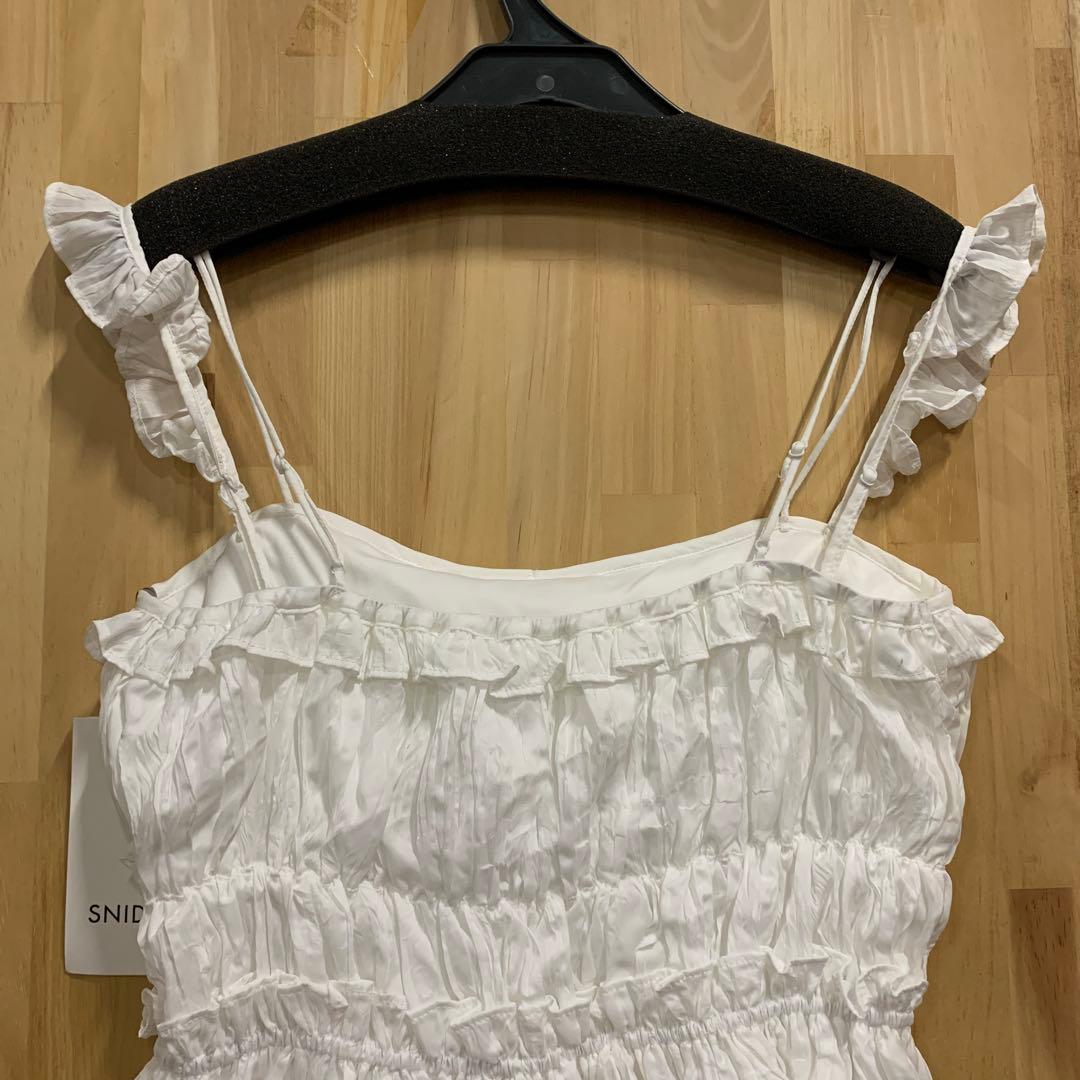 スナイデル　ワッシャープリーツキャミソール　ホワイト