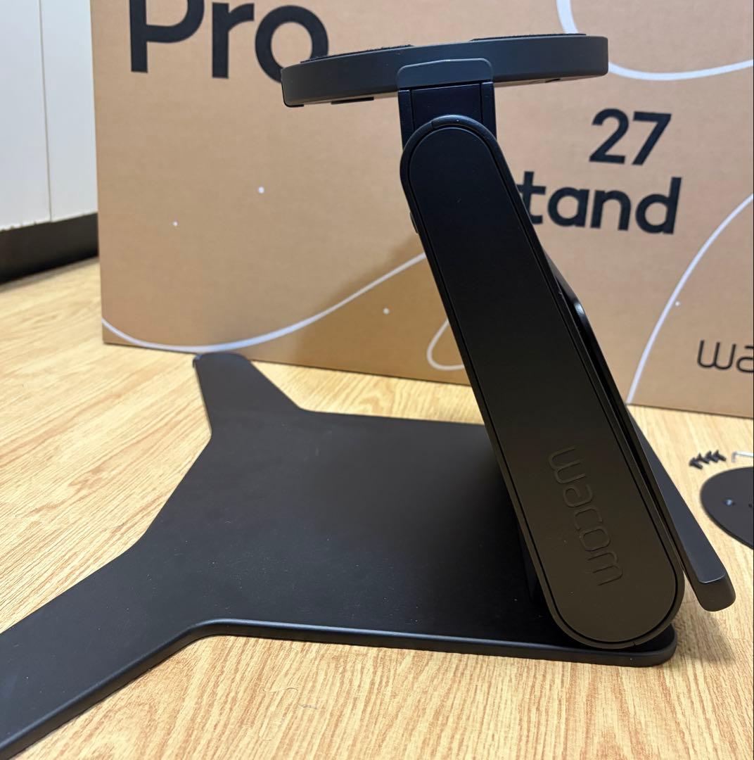 Wacom Cintiq Pro 27 Stand（スタンド）