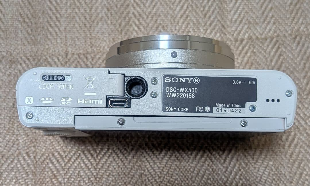 SONY デジタルスチルカメラ DSC-WX500 専用ケース、SDカード他