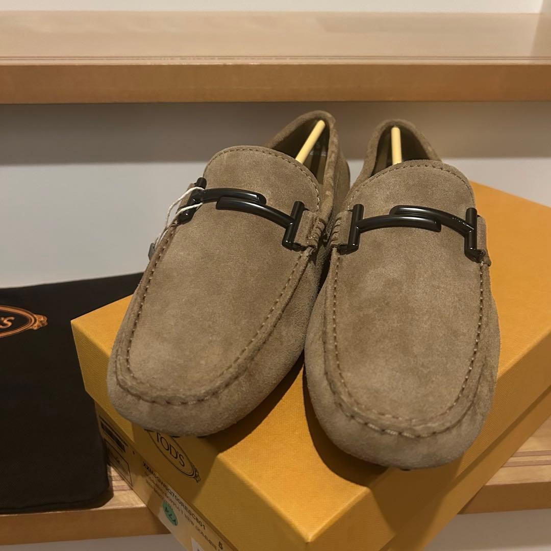 再再値下げ！！新品未使用　TOD'Sモカシン　ドライビングシューズ
